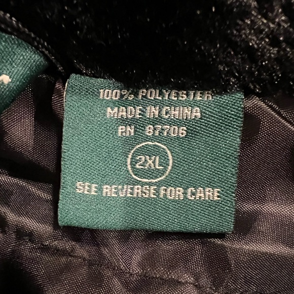 ☁️ SOFT☁️Faux Fur Black Vest , Zip Front , Pockets , Silky Lining - SO SOFT!!!’ - Picture 9 of 9